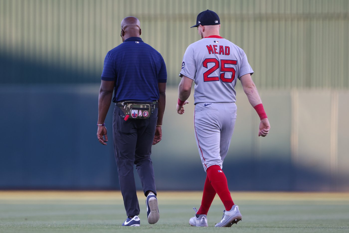 Curtis Mead leaves game after being hit on wrist by a pitch in his Red Sox debut | iNFOnews.ca