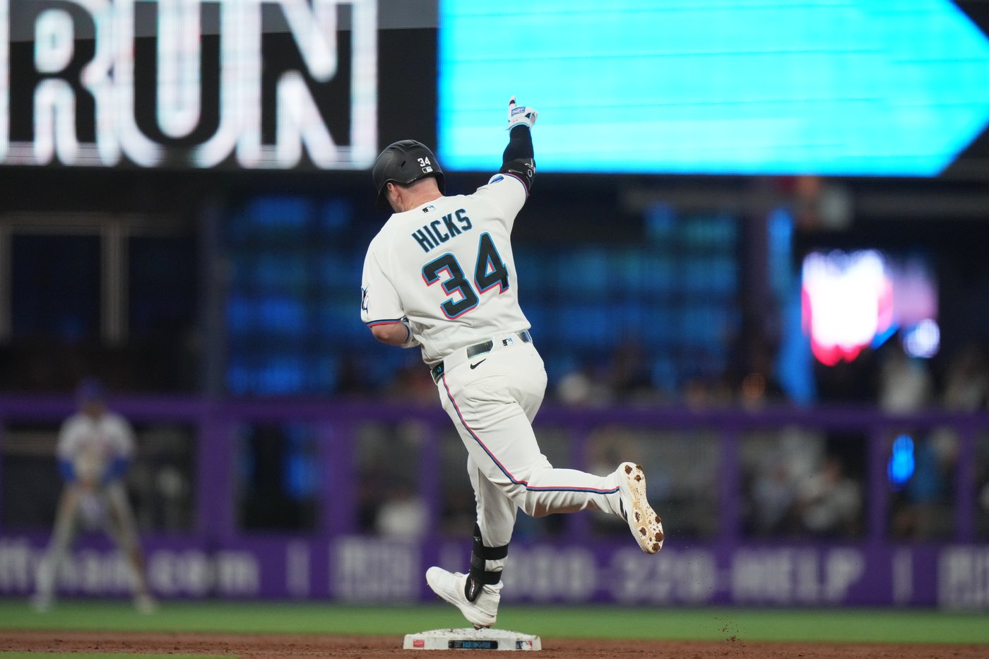 Max Meyer and Liam Hicks lead the Marlins to a 4-1 win over the punchless Mets | iNFOnews.ca Max Meyer and Liam Hicks lead the Marlins to a 4-1 win over the punchless Mets | iNFOnews.ca