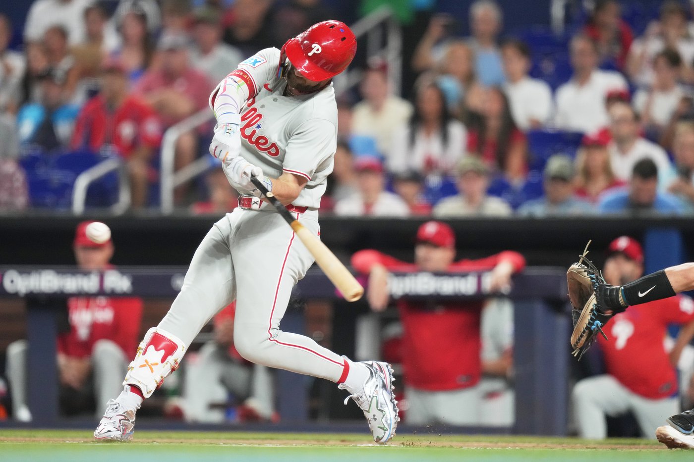 Griffin Conine’s walk-off RBI single snaps the Marlins’ 12-game skid with an 8-7 win over Phillies | iNFOnews.ca