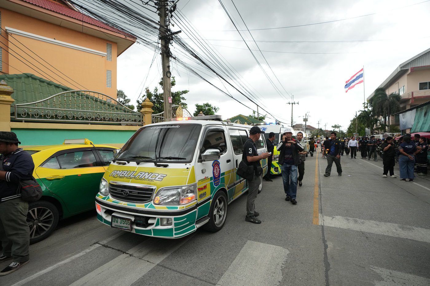 Police respond to a school shooting in Thailand, in photos | iNFOnews.ca