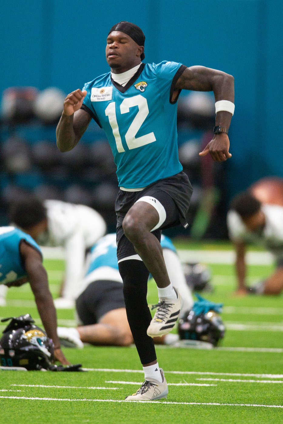 Jags 2-way player Travis Hunter returns stronger and fast after knee injury cuts short rookie year | iNFOnews.ca