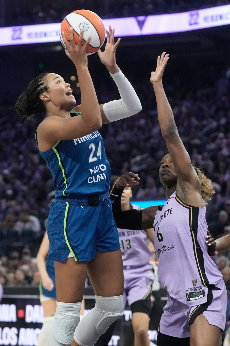 Olivia Miles has 20 points, 7 assists before ankle injury as WNBA-best Lynx beat Valkyries 77-66 | iNFOnews.ca Olivia Miles has 20 points, 7 assists before ankle injury as WNBA-best Lynx beat Valkyries 77-66 | iNFOnews.ca