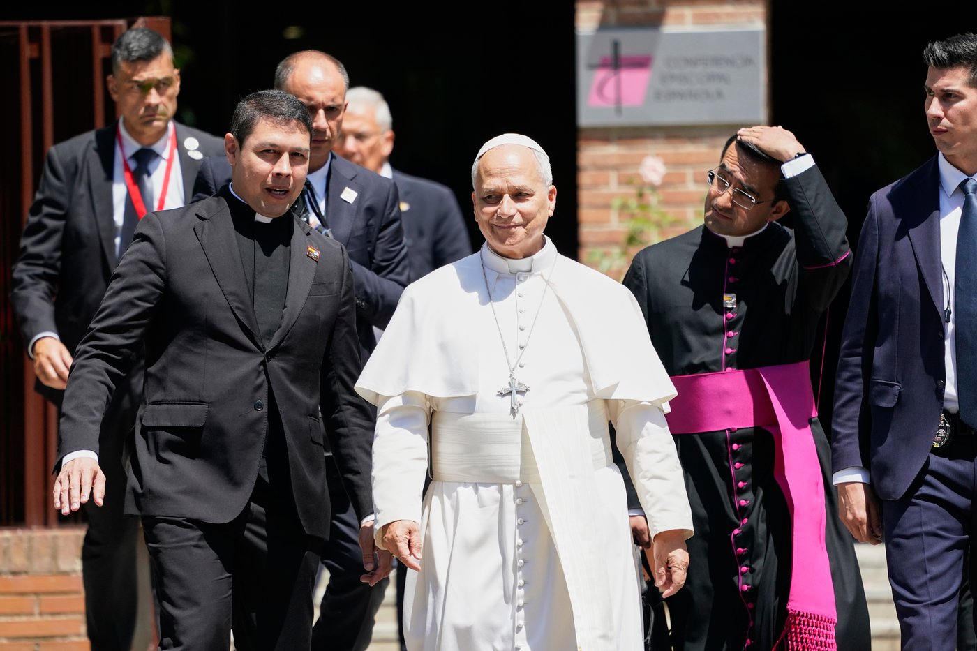 Pope meets with 6 clergy abuse survivors in Spain, hopes to improve response | iNFOnews.ca Pope meets with 6 clergy abuse survivors in Spain, hopes to improve response | iNFOnews.ca