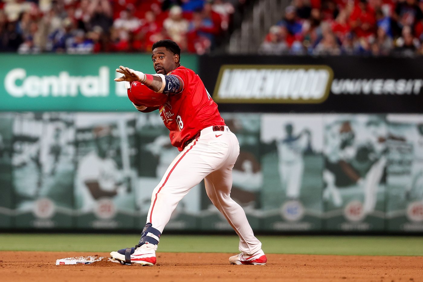 Jordan Walker has 4 hits in the Cardinals' 7-2 win over the Dodgers | iNFOnews.ca