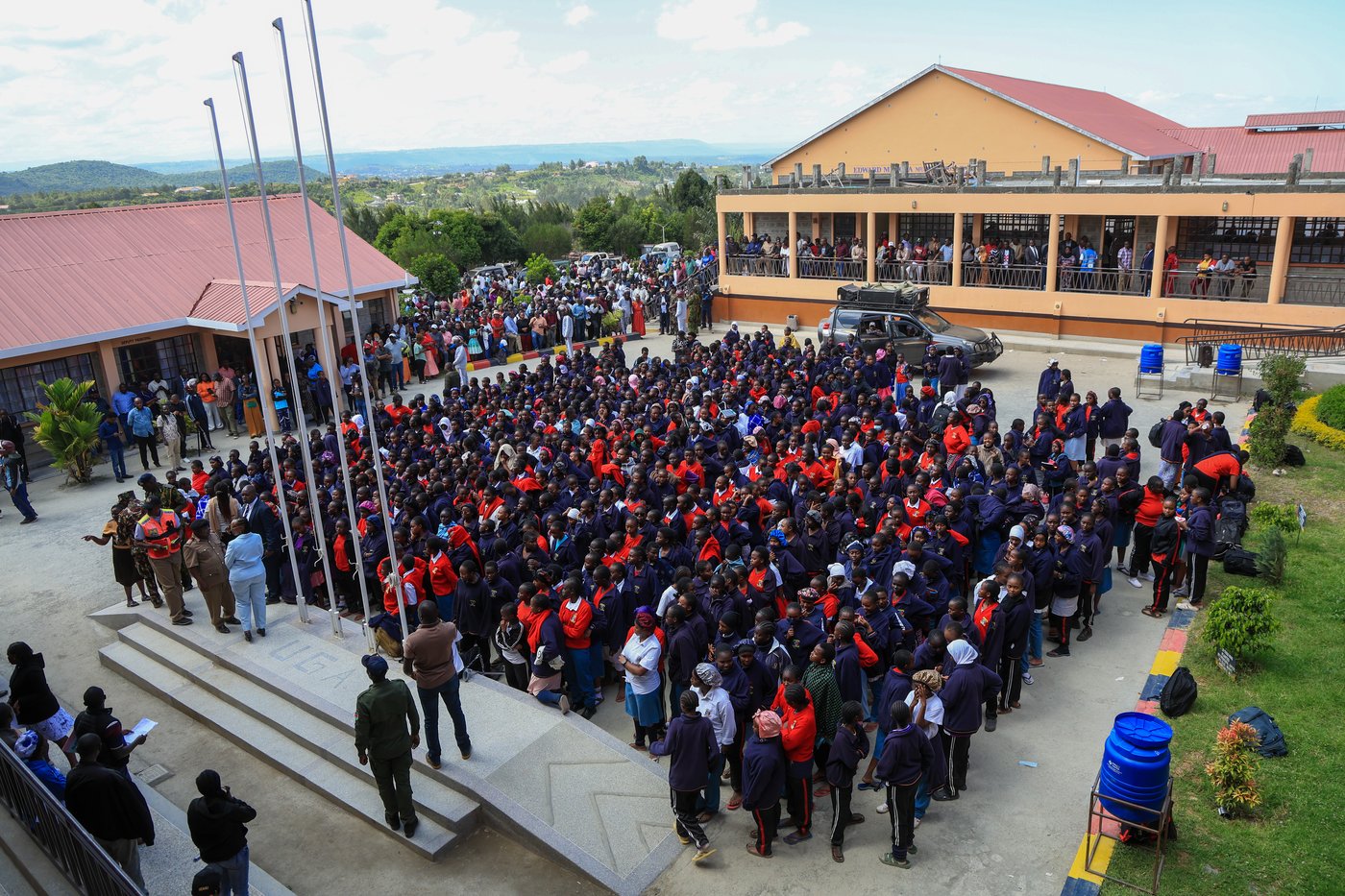 Fire rips through a dormitory at a girls' school in Kenya, killing at least 16 students | iNFOnews.ca