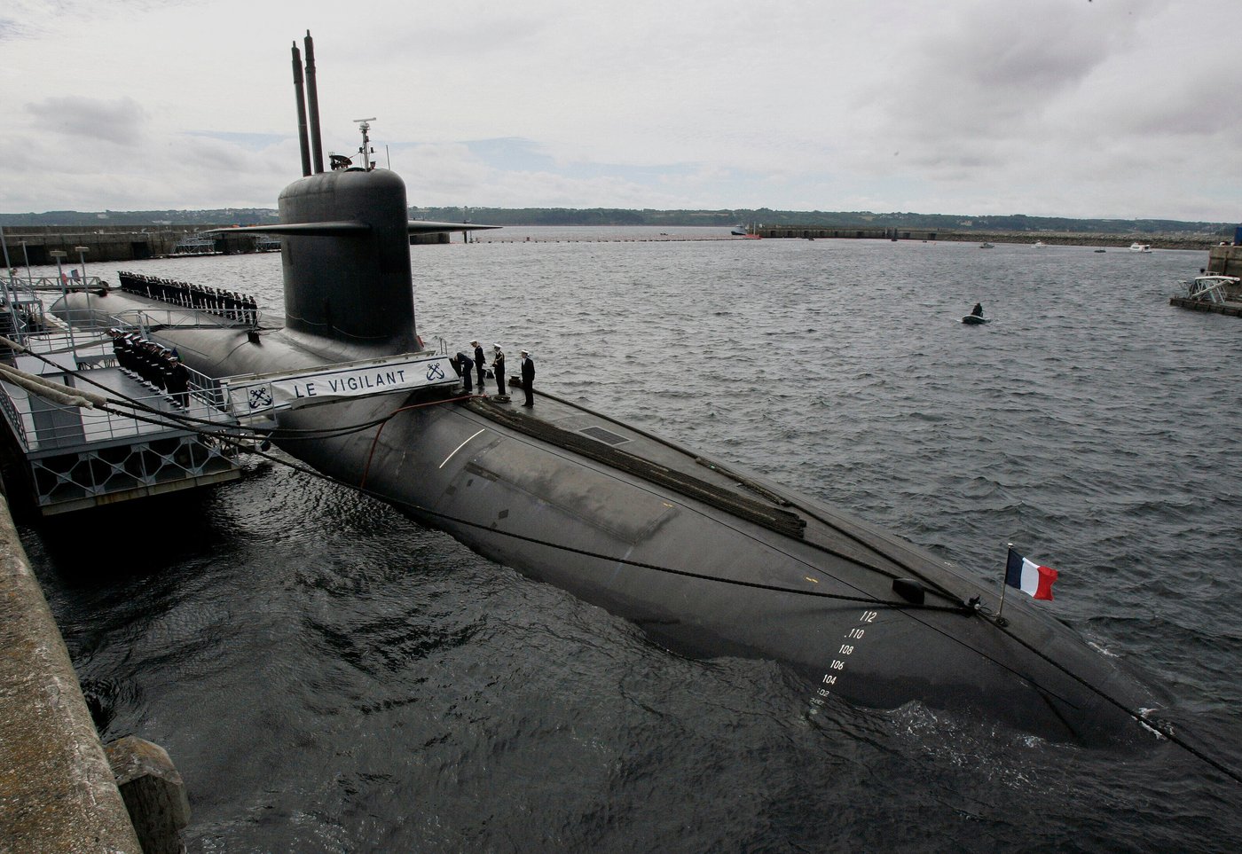 As Macron sets out his nuclear doctrine, a look at France's capability by the numbers | iNFOnews.ca