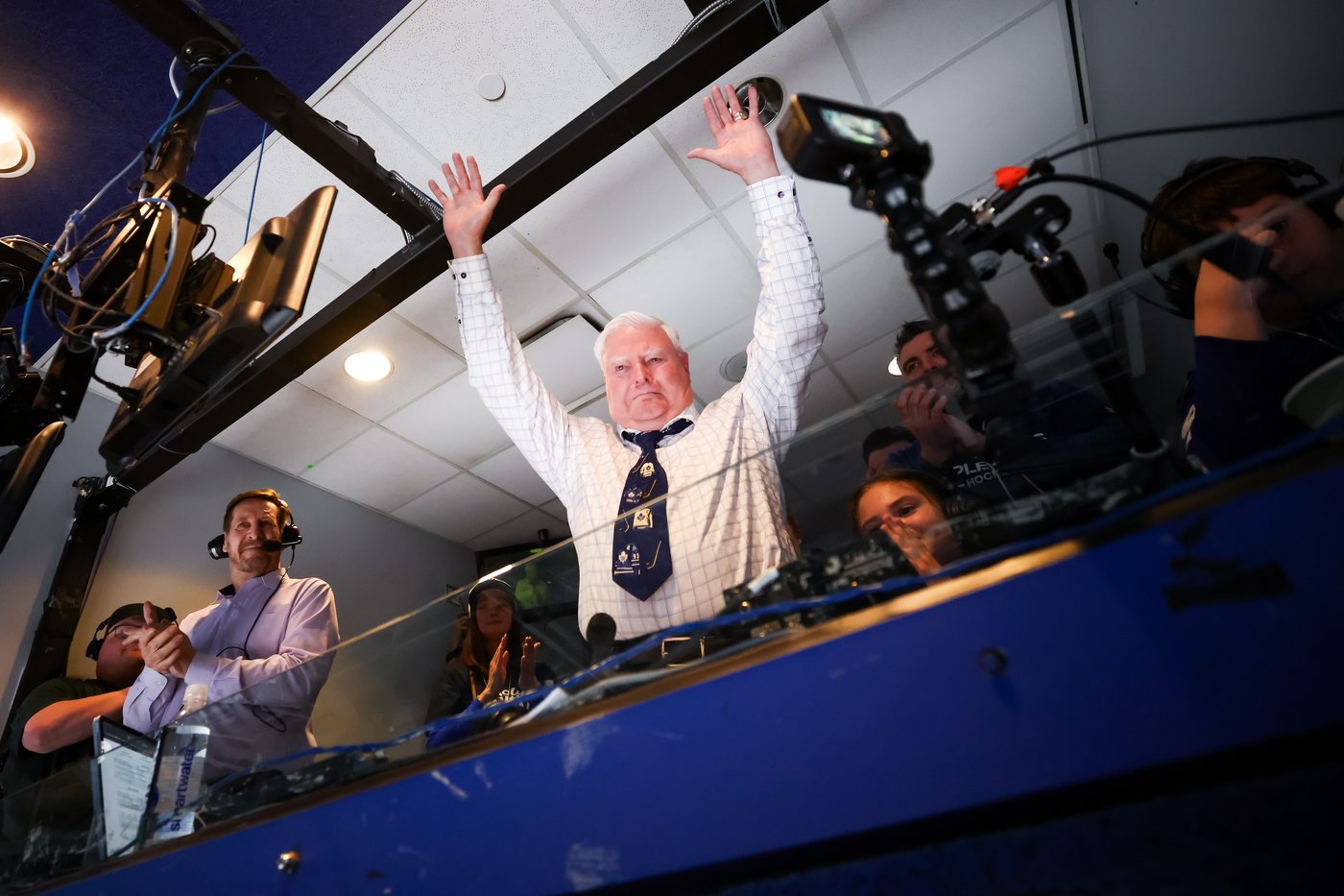 Maple Leafs close out home schedule in lost season with another defeat | iNFOnews.ca