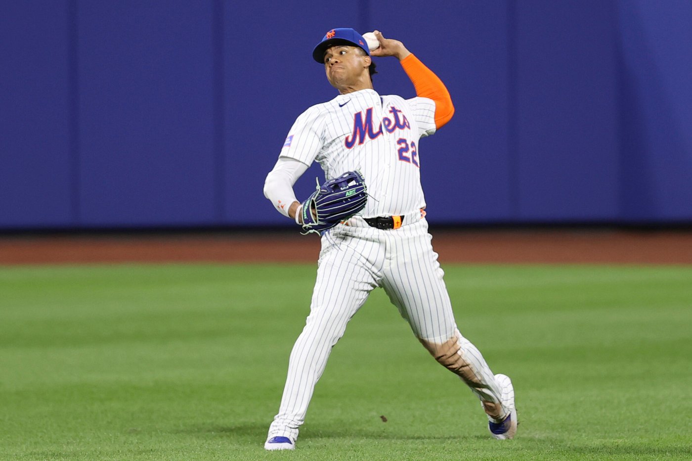 New York Mets shortstop Francisco Lindor to visit hand specialist | iNFOnews.ca