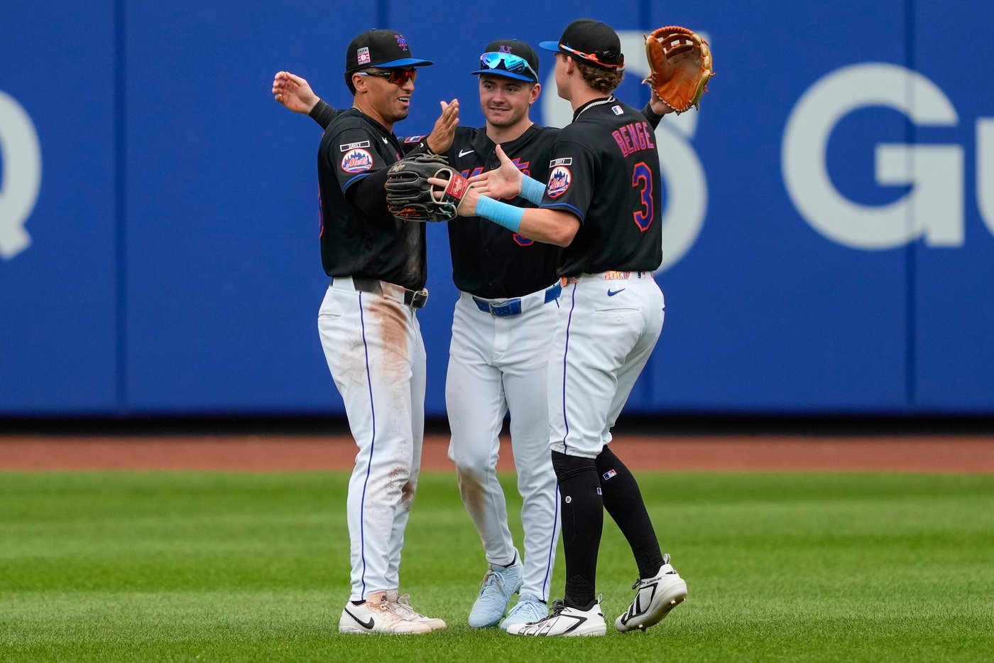 Taylor and Semien each hit a 3-run homer as Mets beat Dodgers 8-3 to avoid season sweep | iNFOnews.ca