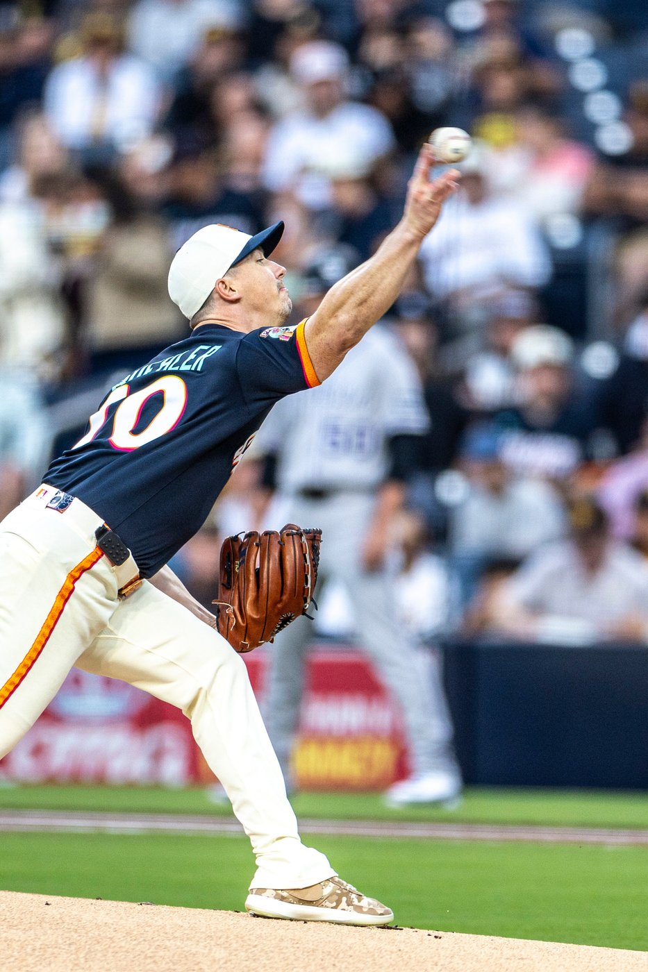 Sheets' 3-run homer in the 9th inning helps Padres beat the Rockies 5-2 | iNFOnews.ca