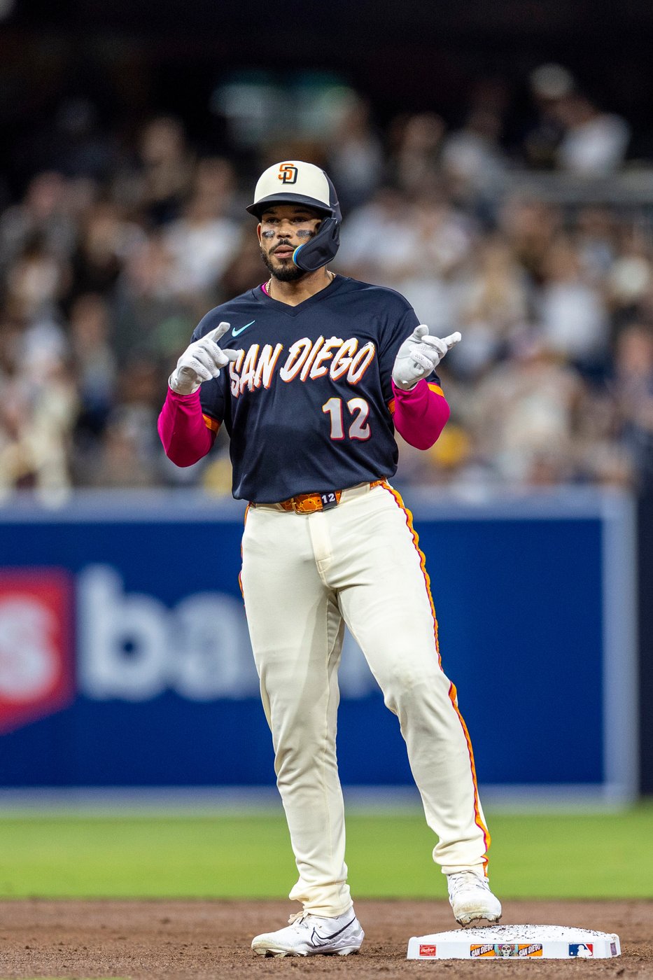 Sheets' 3-run homer in the 9th inning helps Padres beat the Rockies 5-2 | iNFOnews.ca