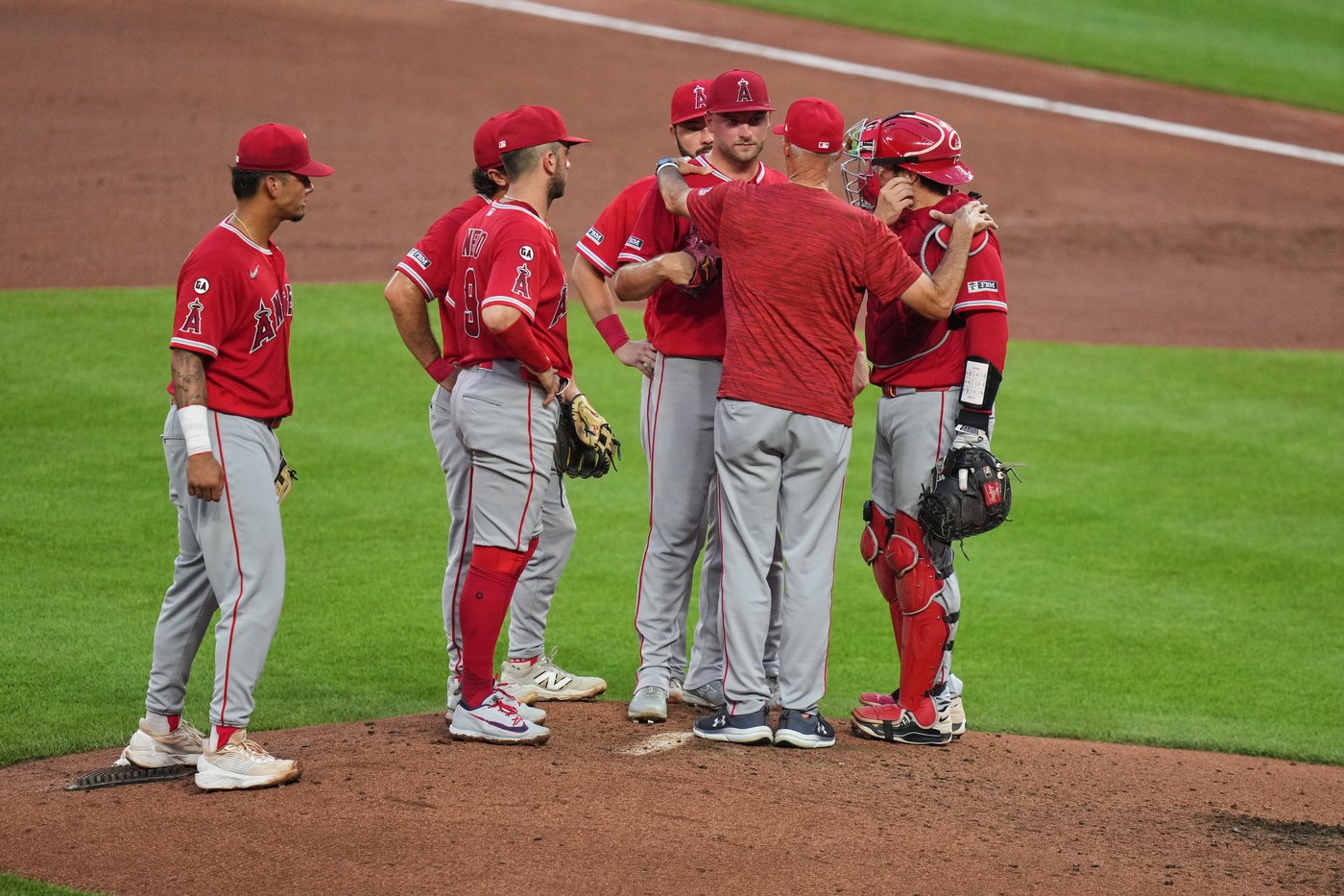 O'Neill and Mayo hit back-to-back HRs, Taveras also goes deep as Orioles beat Angels 5-2 | iNFOnews.ca