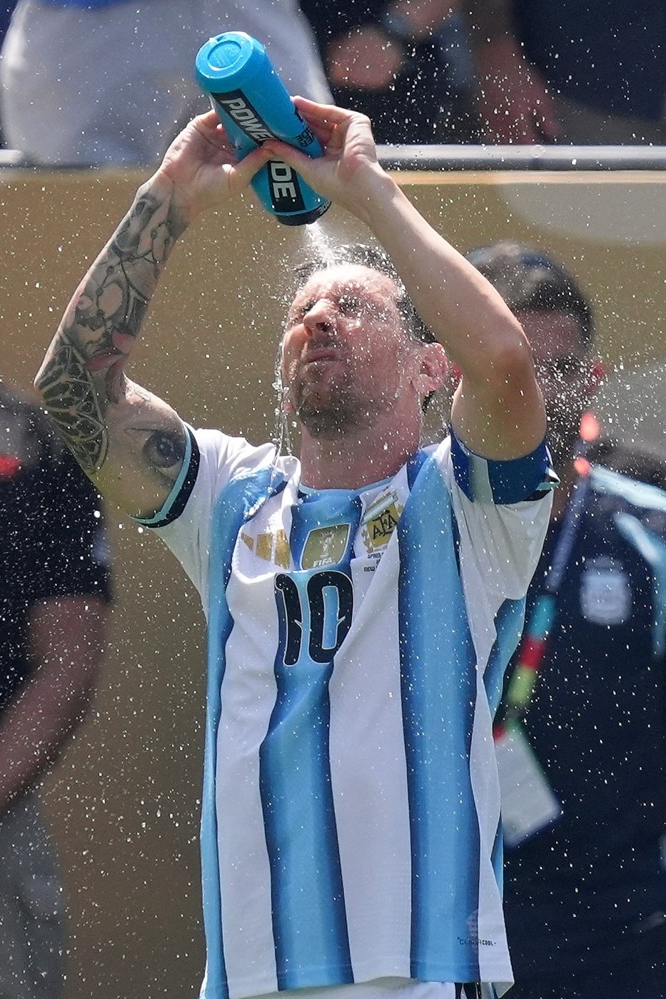 See the world in vertical: Top photos by AP photojournalists | iNFOnews.ca