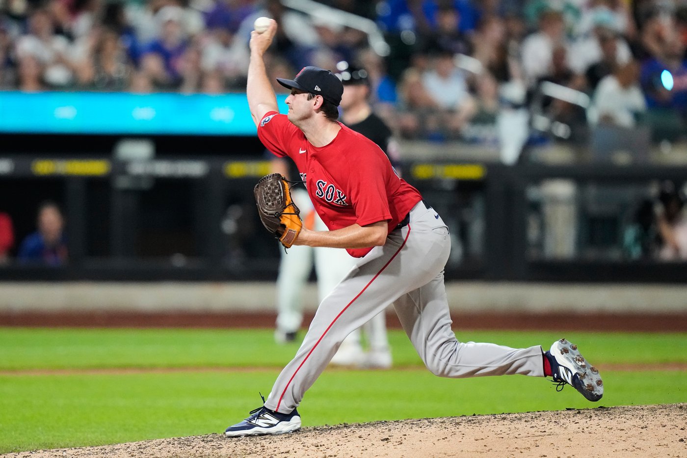 Red Sox beat Mets after plane problems strand them in Chicago and lead to late arrival | iNFOnews.ca