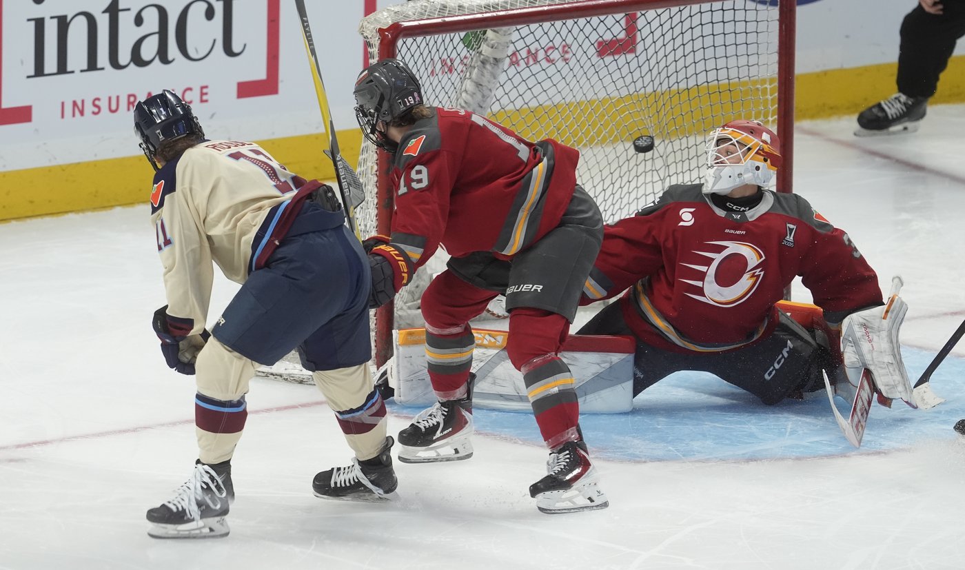 Roque nets two goals to lead Victoire past Charge 4-0 to win PWHL's Walter Cup | iNFOnews.ca