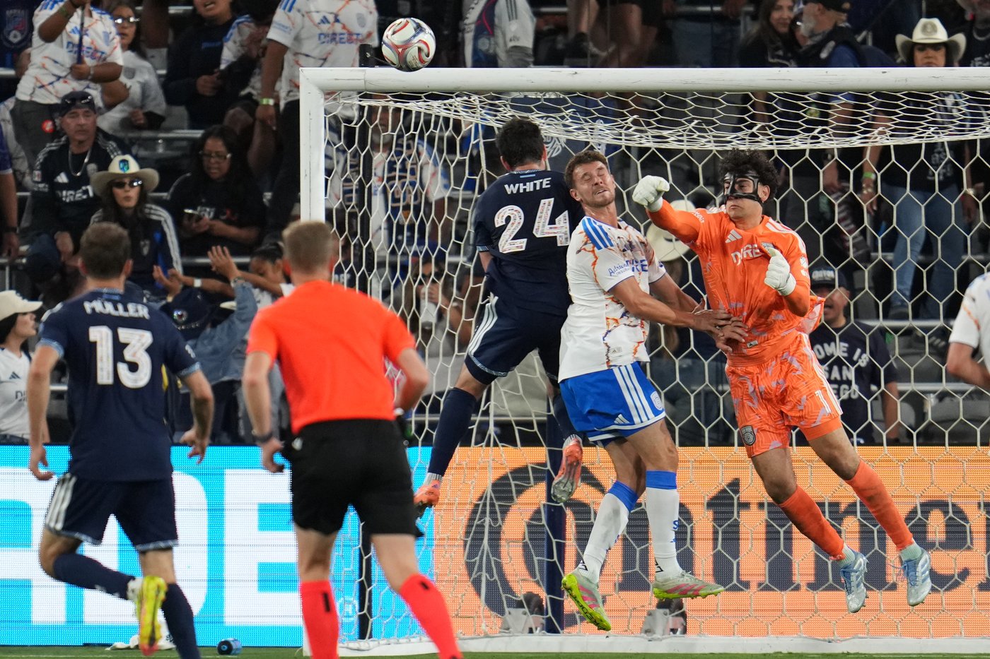 White, Müller combine for seven-points as Whitecaps sink San Diego 4-2 | iNFOnews.ca