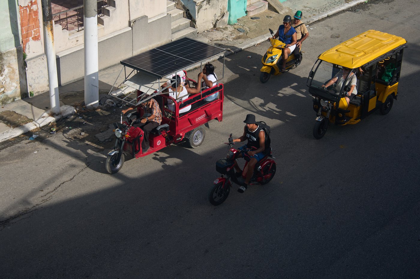 Solar-powered tricycles help Cubans navigate fuel shortages and blackouts | iNwheels Solar-powered tricycles help Cubans navigate fuel shortages and blackouts | iNwheels