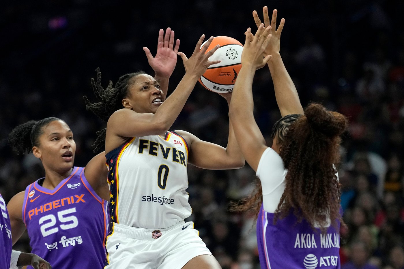 All-Star Kelsey Mitchell provides steadying influence for Indiana Fever | iNFOnews.ca All-Star Kelsey Mitchell provides steadying influence for Indiana Fever | iNFOnews.ca