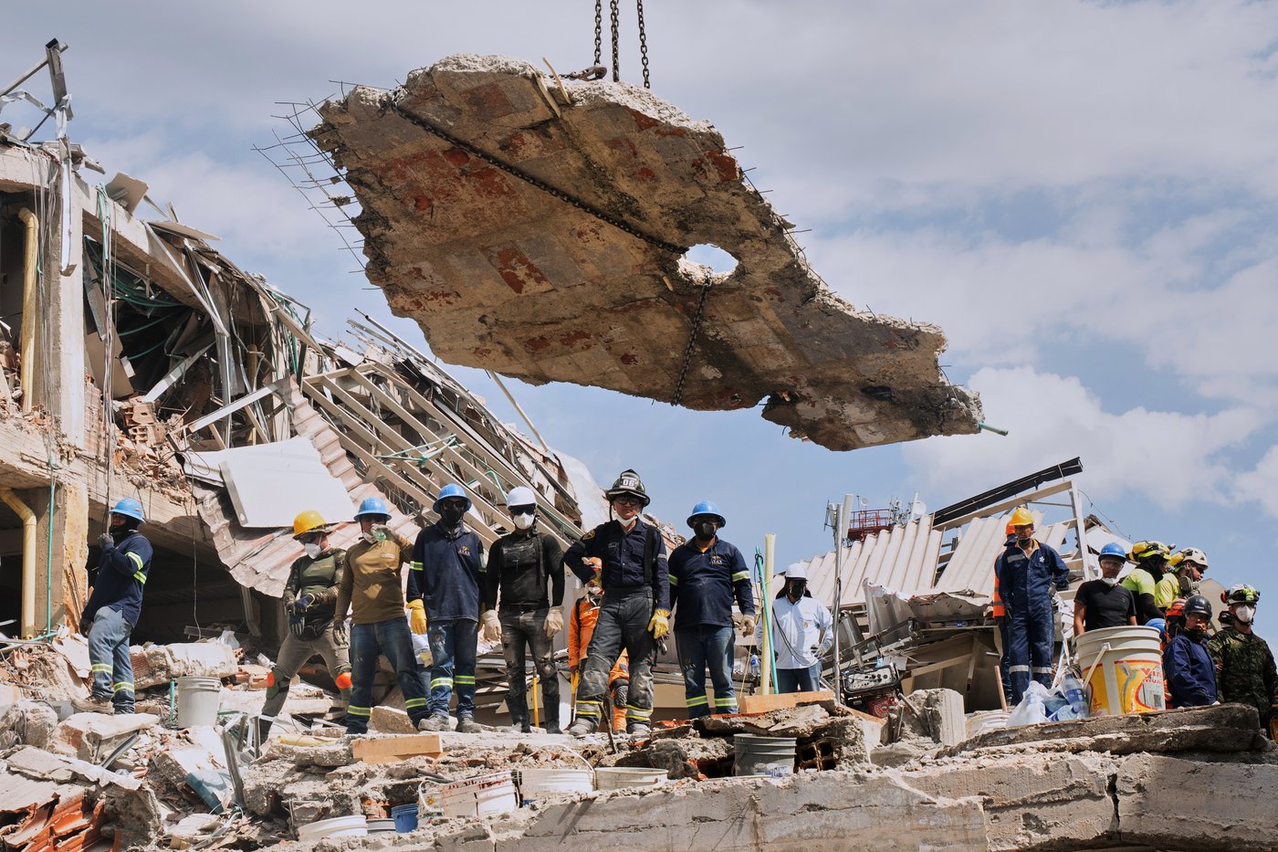 Hope reborn in Colombia as signs of life emerge under earthquake debris | iNFOnews.ca