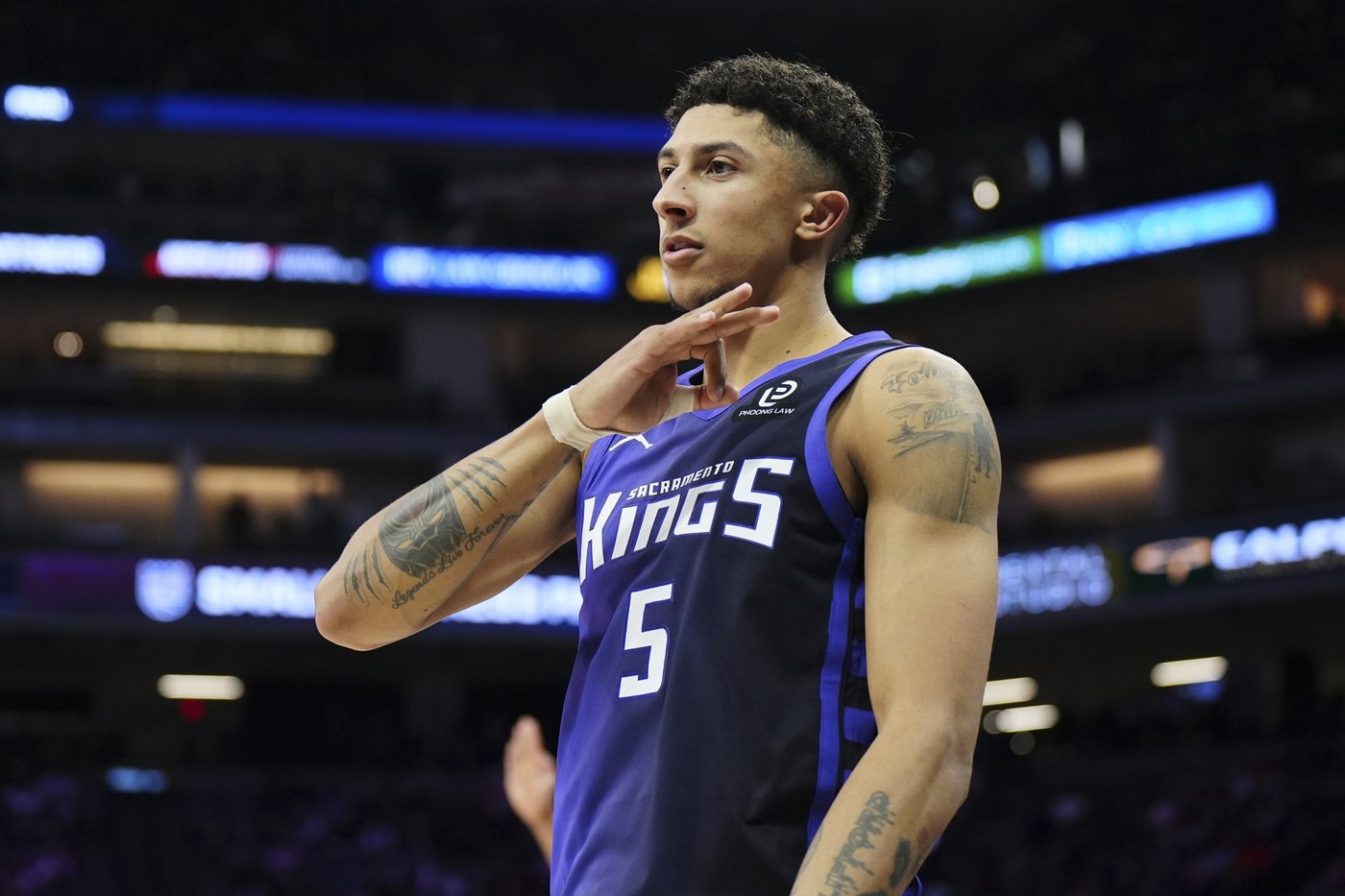 Raynaud scores 28 points to help the Kings beat the Pelicans | iNFOnews.ca