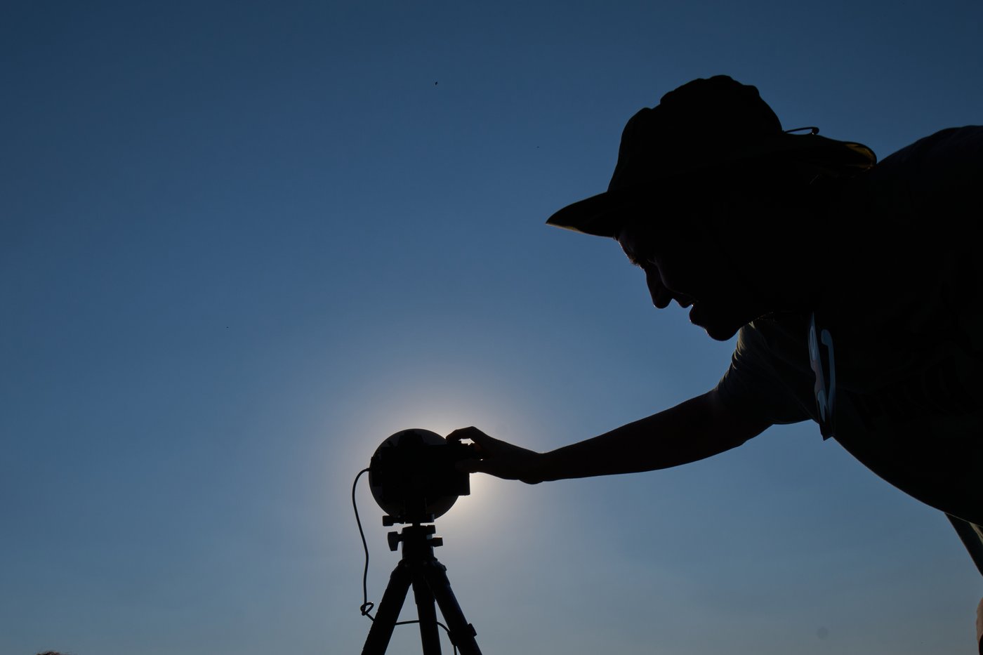 Rare solar eclipse is a dramatic celestial spectacle for millions across Europe, in photos | iNFOnews.ca