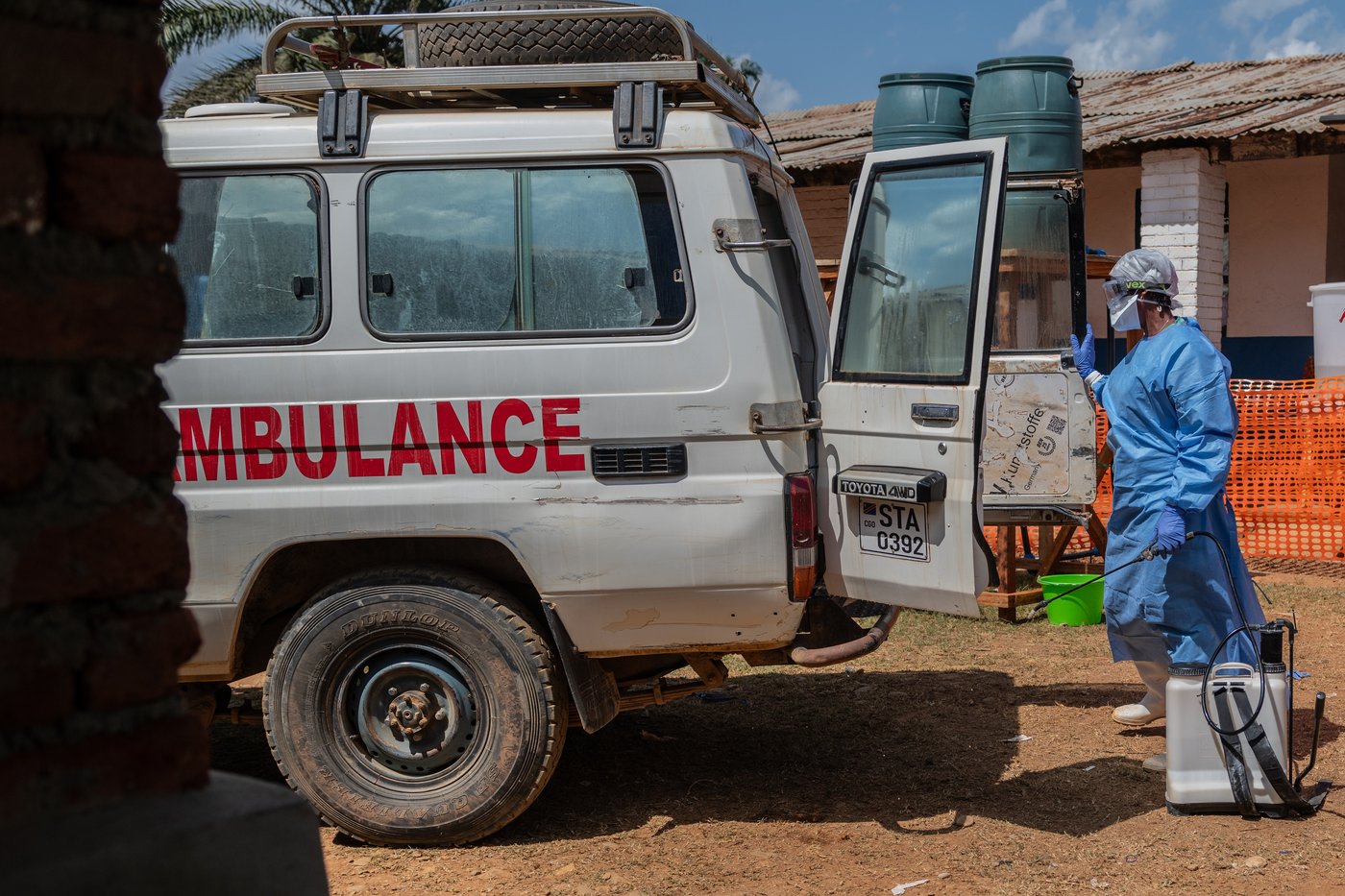 Congo's Ebola outbreak rises to over 100 deaths out of 550 cases as conflict slows response | iNFOnews.ca