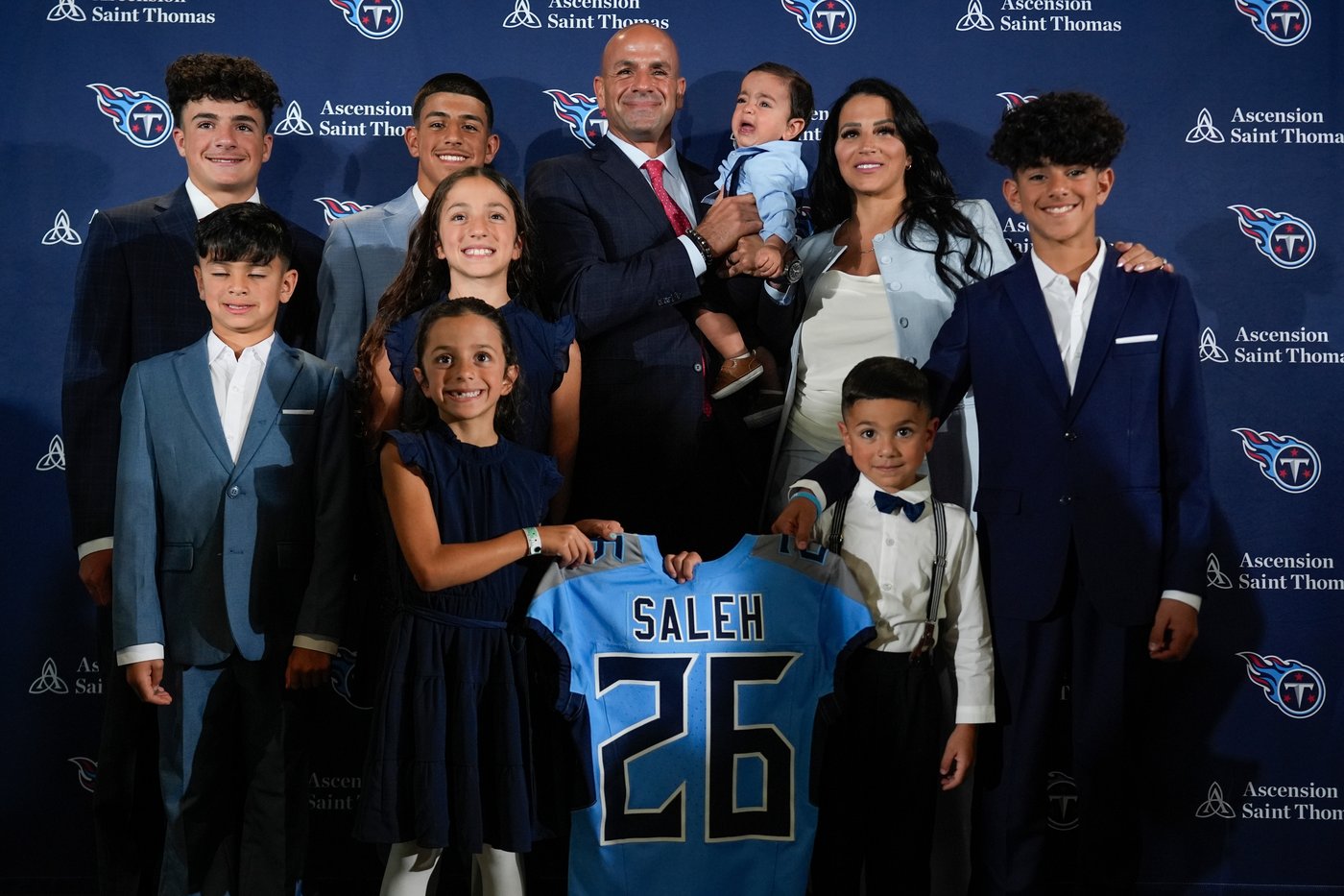 Robert Saleh's Titans staff includes GM Mike Borgonzi's brother as linebackers coach | iNFOnews.ca