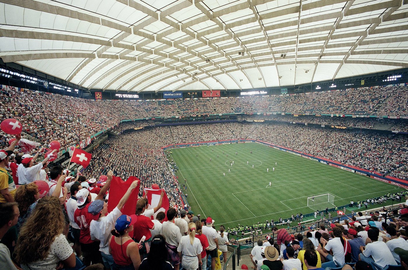 It's bigger. Is it better? A look at the differences between the 1994 and 2026 World Cups | iNFOnews.ca