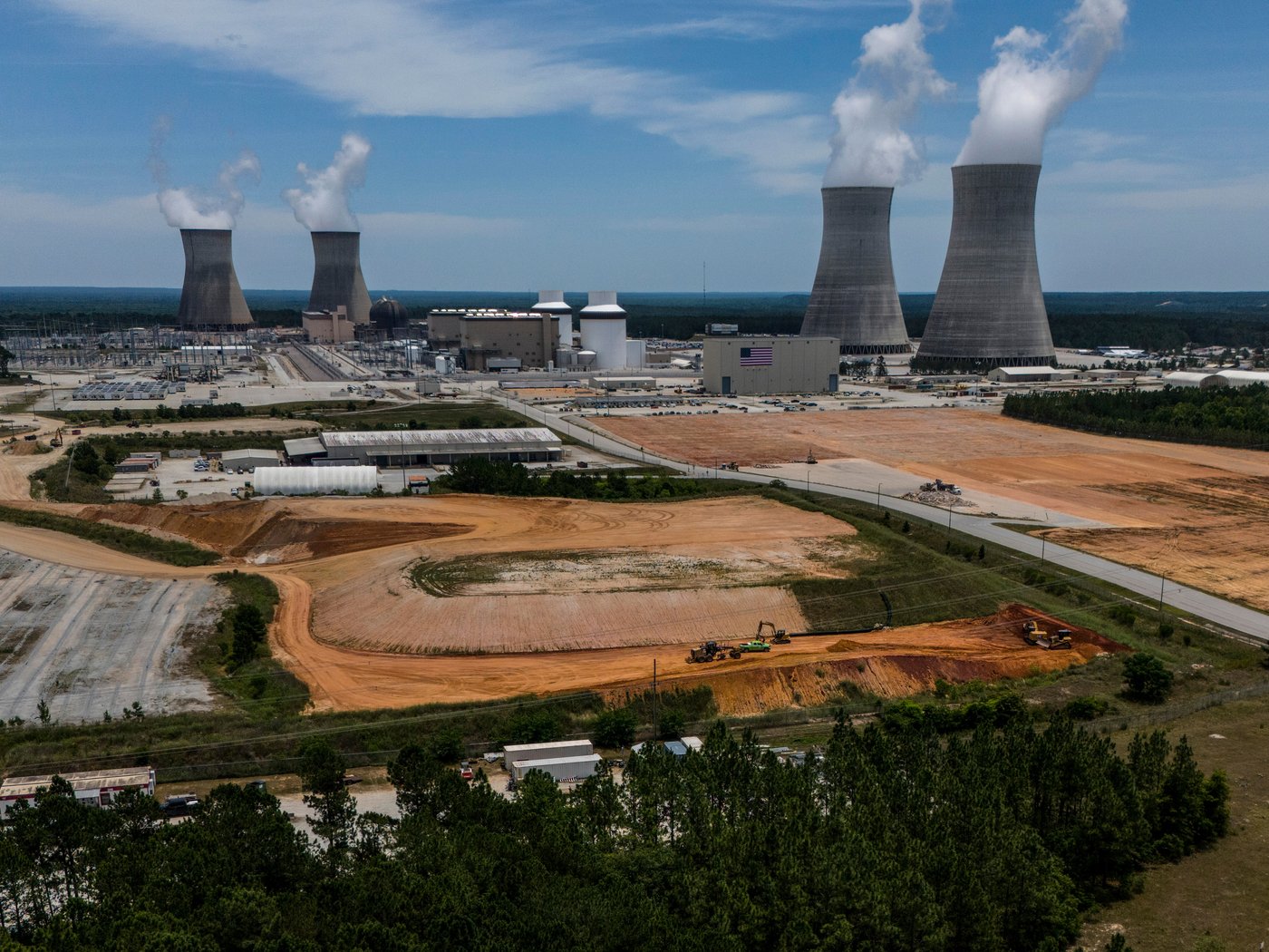 As Trump boosts nuclear power, regulators seek to eliminate a longstanding radiation safety rule | iNFOnews.ca