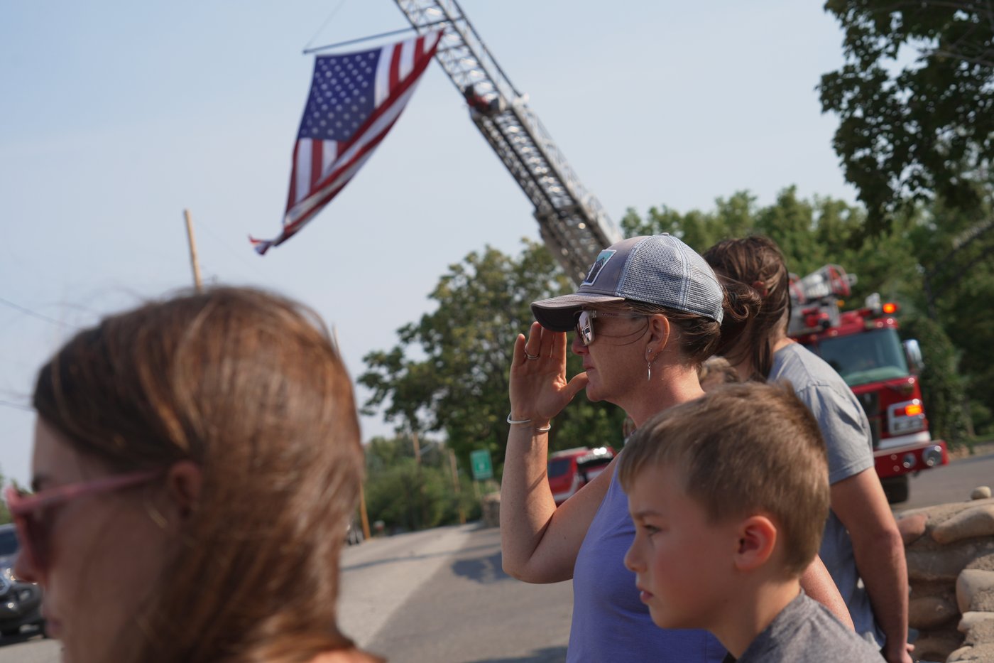 3 firefighters killed in Colorado remembered for their bravery as wildfires churn in the West | iNFOnews.ca
