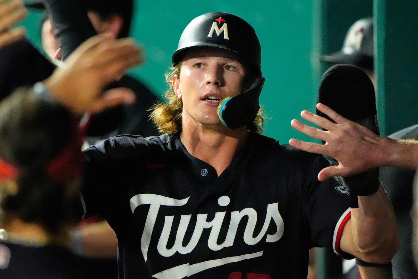 Brooks Lee's 2-run single in 8th lifts Twins to 4-3 win over Royals | iNFOnews.ca Brooks Lee's 2-run single in 8th lifts Twins to 4-3 win over Royals | iNFOnews.ca