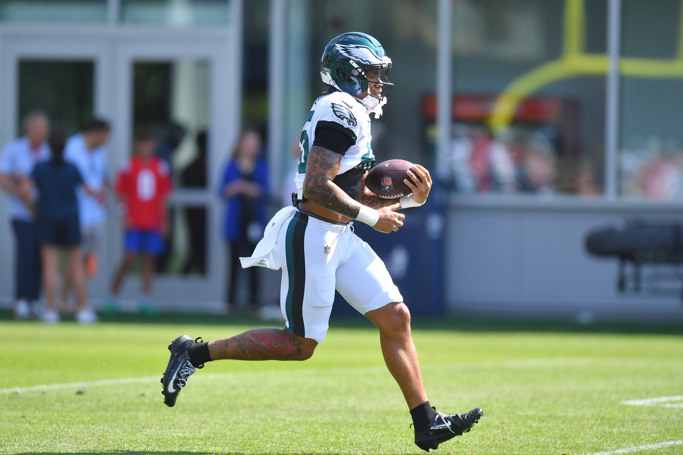 Among his former teammates again, Patriots' Brown says he's moved on from sour departure from Philly | iNFOnews.ca Among his former teammates again, Patriots' Brown says he's moved on from sour departure from Philly | iNFOnews.ca