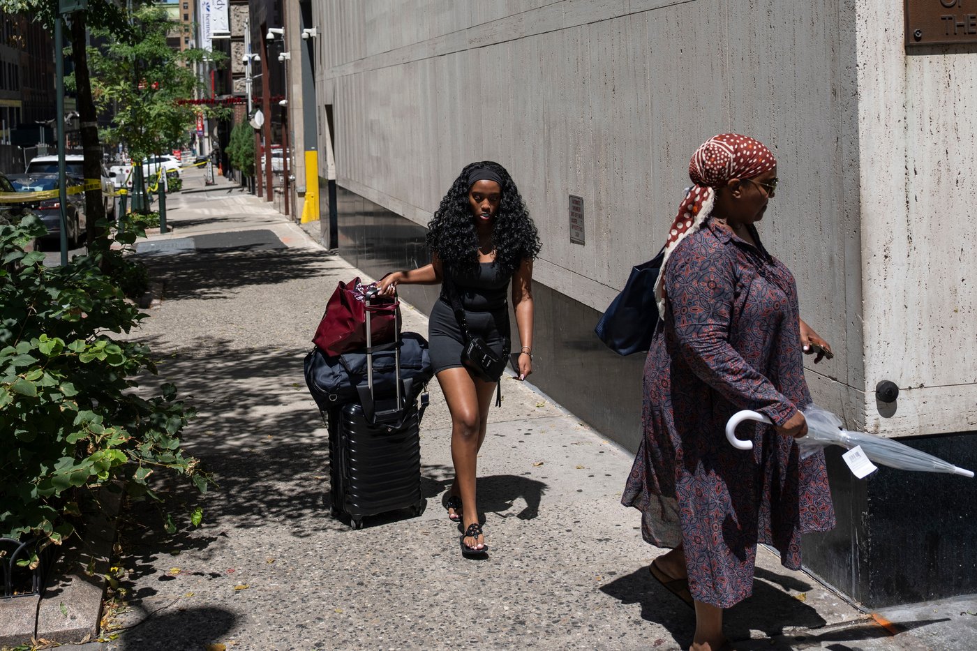 Life returns to streets around damaged NYC high-rise. Here is what comes next | iNhome