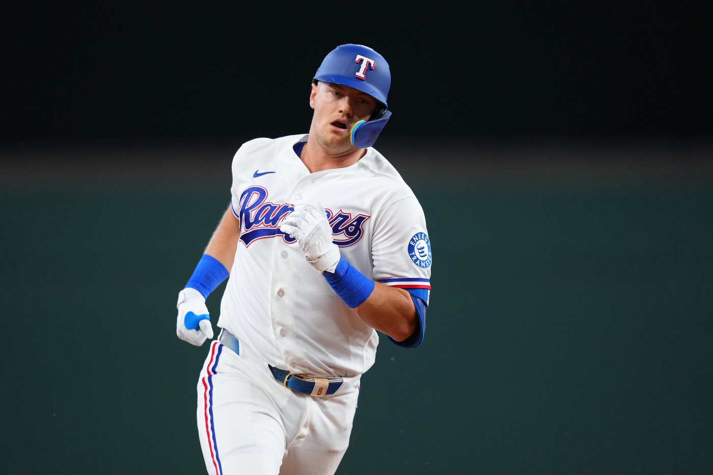 Josh Jung and Justin Foscue homer as Rangers win 6-0 to end Cubs' 10-game winning streak | iNFOnews.ca