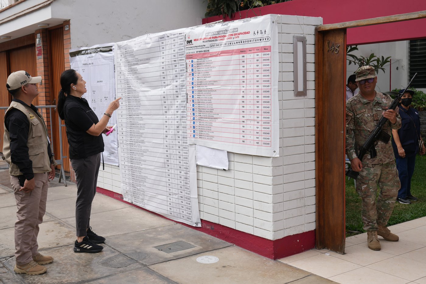 Photos of Peru's presidential election runoff | iNFOnews.ca