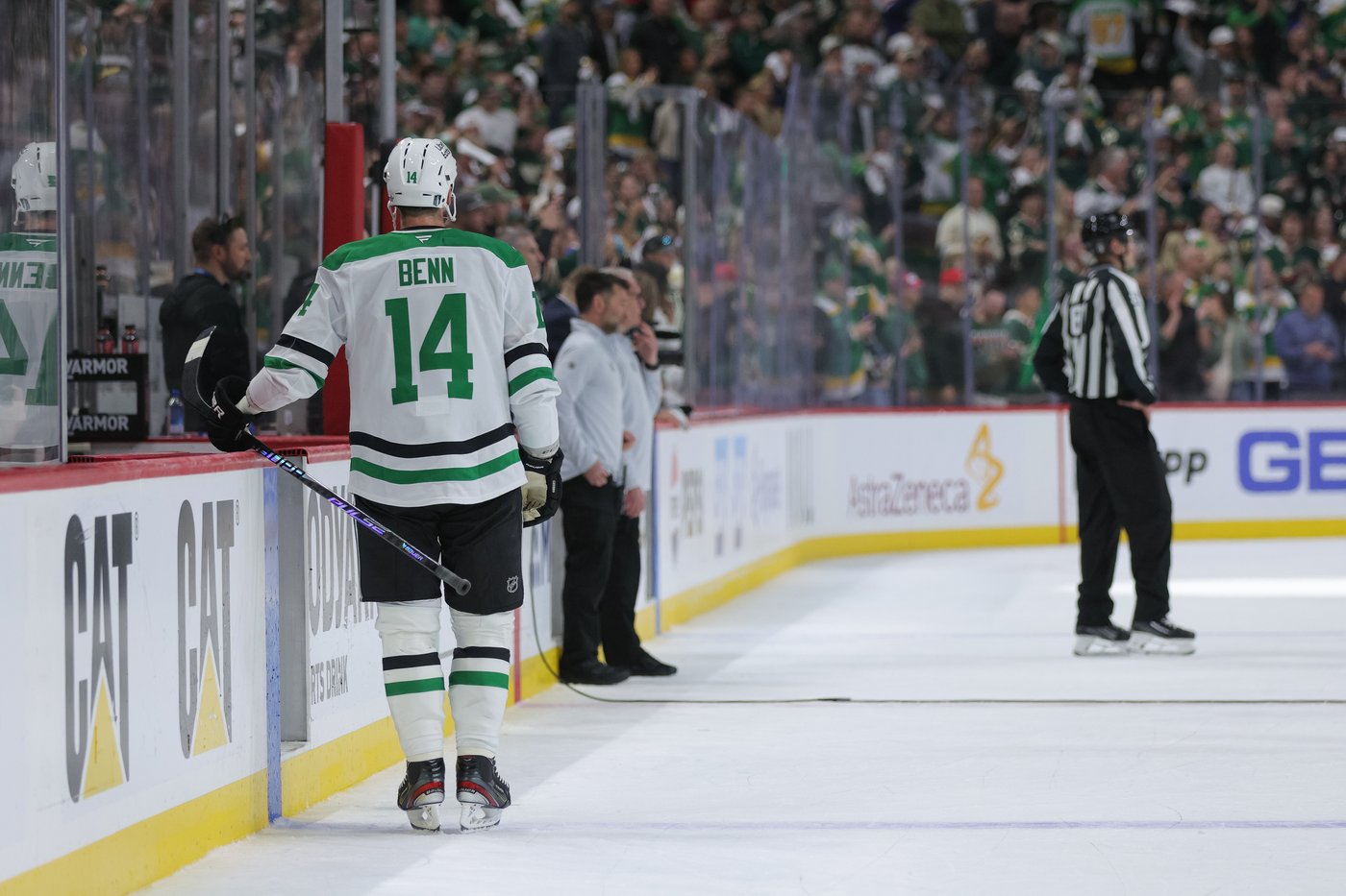 Stars forward Mikko Rantanen finished season with torn MCL; team wants Robertson and Benn back | iNFOnews.ca