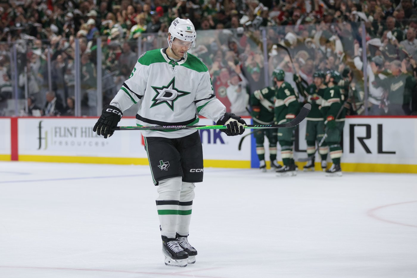 Stars forward Mikko Rantanen finished season with torn MCL; team wants Robertson and Benn back | iNFOnews.ca