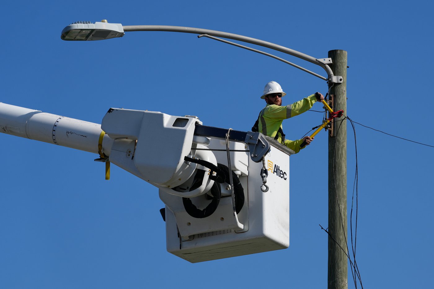 ‘Survival mode’: Indiana residents endure a ninth day without power | iNFOnews.ca ‘Survival mode’: Indiana residents endure a ninth day without power | iNFOnews.ca