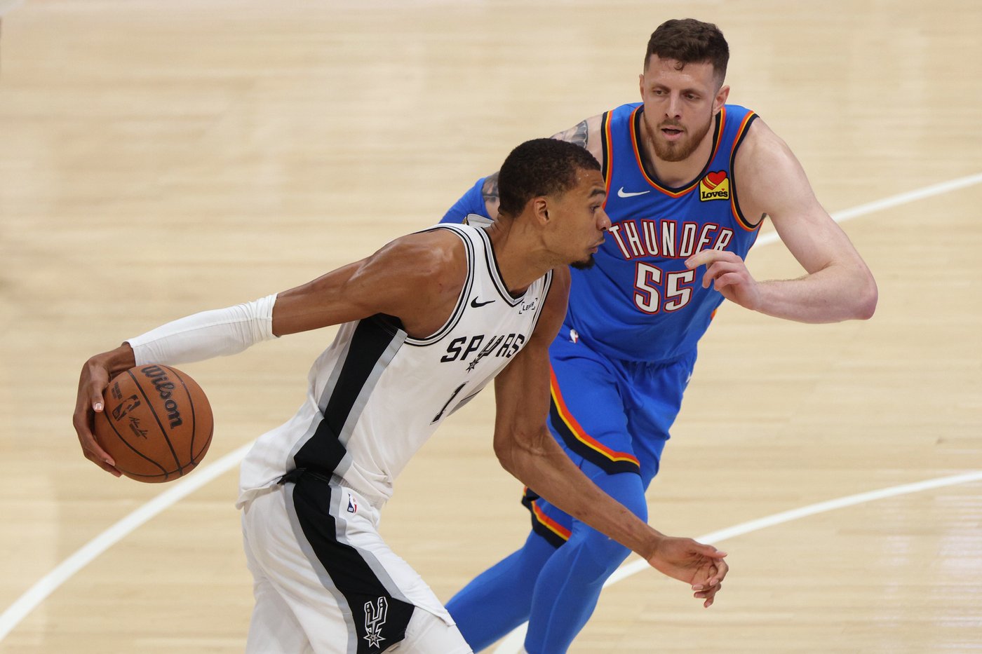 Wembanyama disappointed after Spurs fall to Thunder, despite another brilliant stat line | iNFOnews.ca