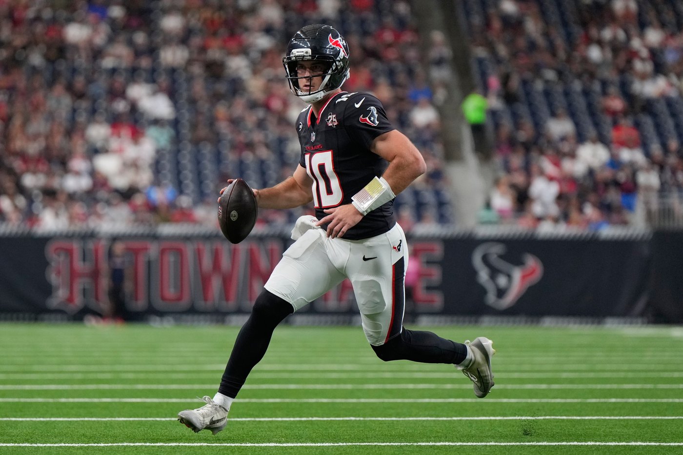 Texans' DeMeco Ryans praises rookie Marlin Klein after catch vs Chargers in his NFL debut | iNFOnews.ca