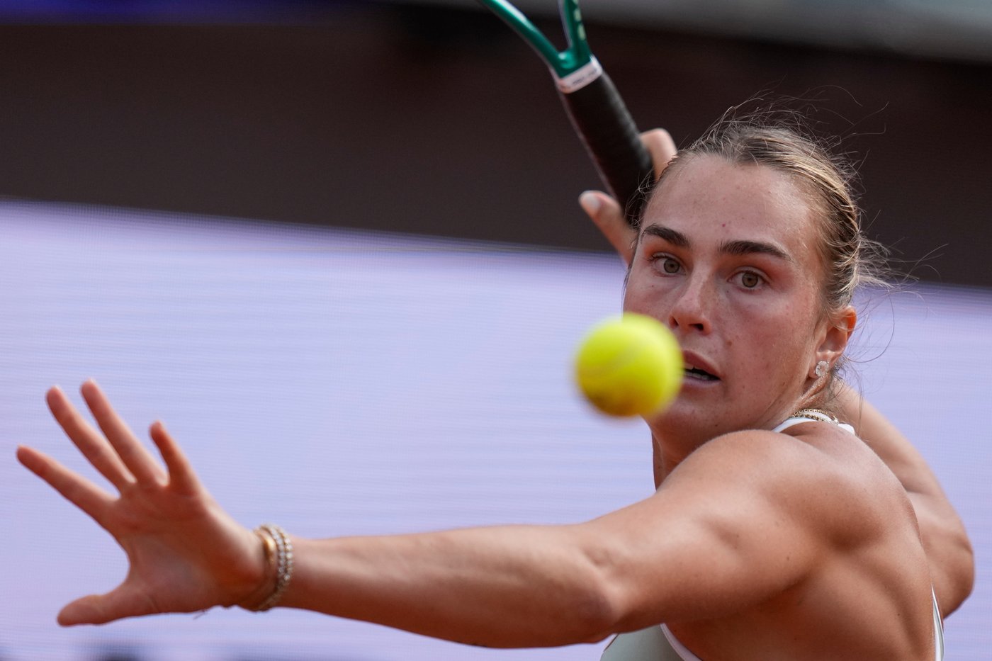 FRENCH OPEN '26: Coco Gauff has a new mindset for title defense and more confidence on her serve | iNFOnews.ca