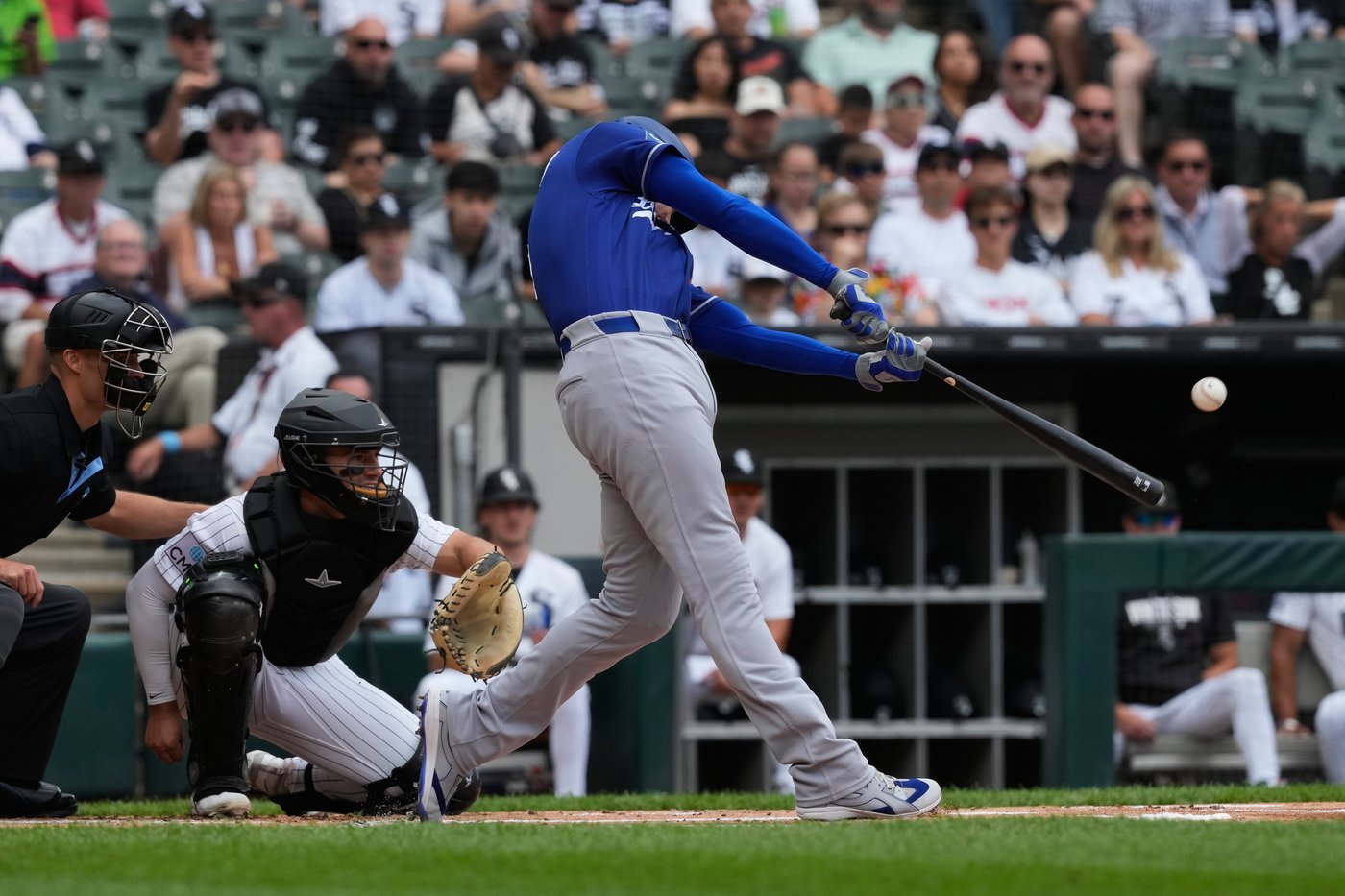 Montgomery, Antonacci and Meidroth homer in 6-run 6th as White Sox top Dodgers 6-4 | iNFOnews.ca