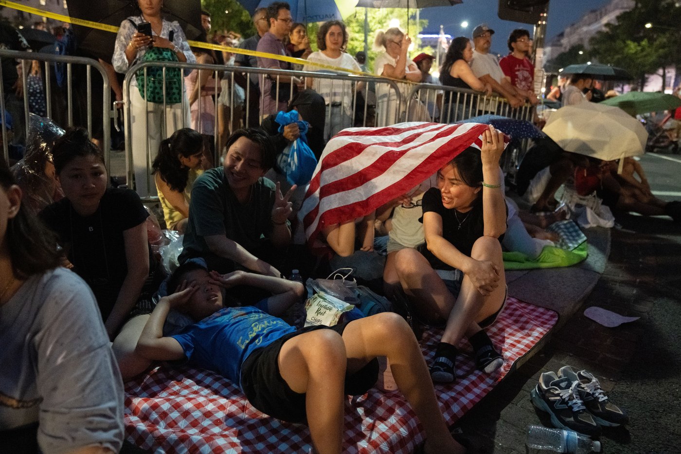 Despite stormy weather, America marks 250 years of independence, in photos | iNFOnews.ca