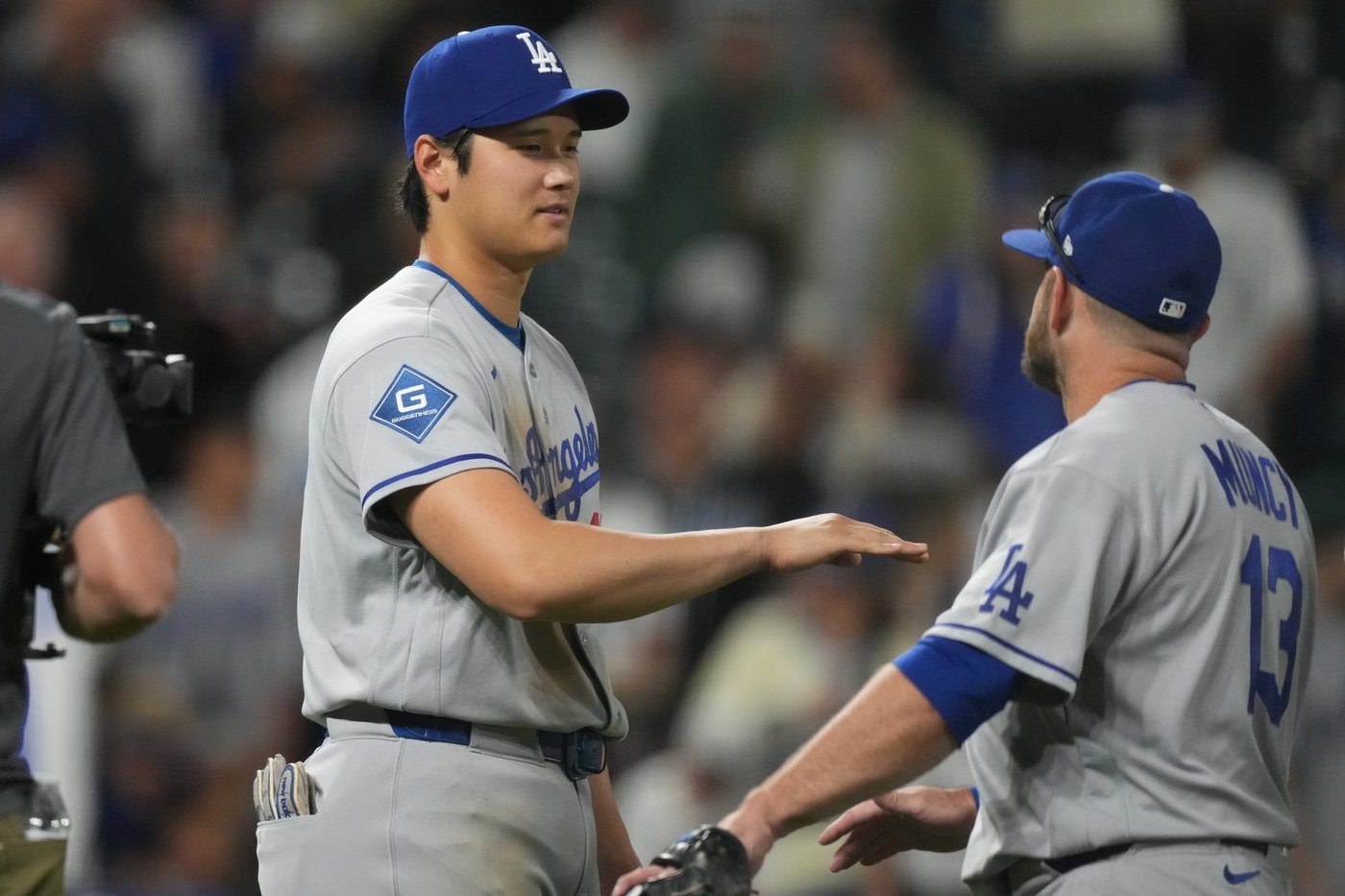 Muncy, Rushing both homer twice as Dodgers rout Rockies 12-3 behind Wrobleski to split 4-game set | iNFOnews.ca