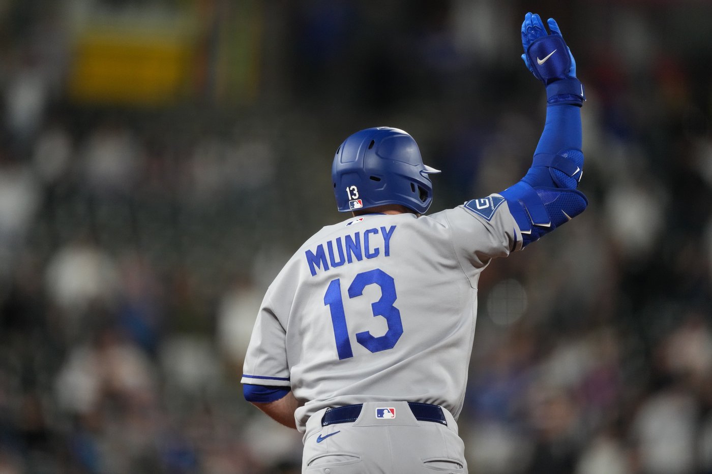 Muncy, Rushing both homer twice as Dodgers rout Rockies 12-3 behind Wrobleski to split 4-game set | iNFOnews.ca