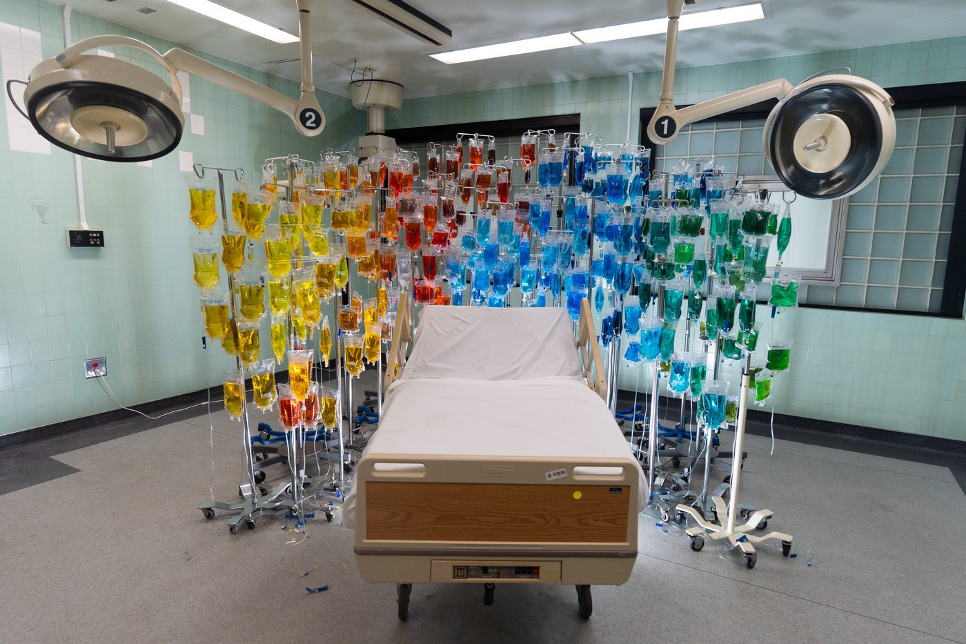 Former LA hospital hosts immersive art show, in photos | iNFOnews.ca
