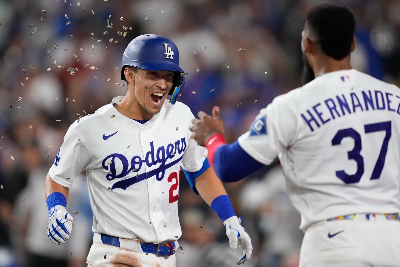Yoshinobu Yamamoto helps the Dodgers beat the NL-leading Brewers 3-1 | iNFOnews.ca