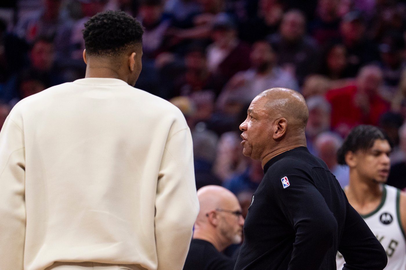 Doc Rivers steps down as Bucks' coach after 32-50 season that snapped 9-year playoff streak | iNFOnews.ca