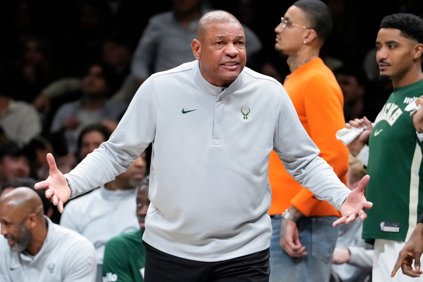 Doc Rivers steps down as Bucks' coach after 32-50 season that snapped 9-year playoff streak | iNFOnews.ca