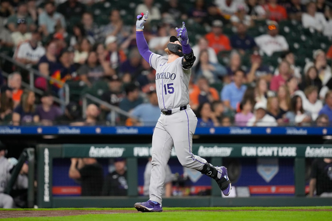 Hunter Goodman powers the Rockies past the Astros 3-2, snapping a 6-game skid | iNFOnews.ca